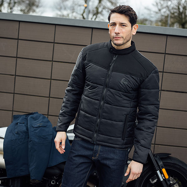 merlin_jacket-textile_jagger_navy_lifestyle6.jpg