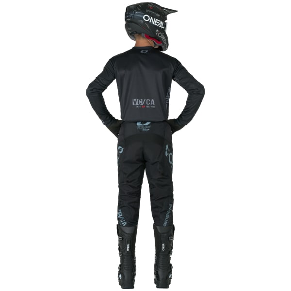 o-neal_motocross-jerseys_element_brand-black-grey_lifestyle2.jpg