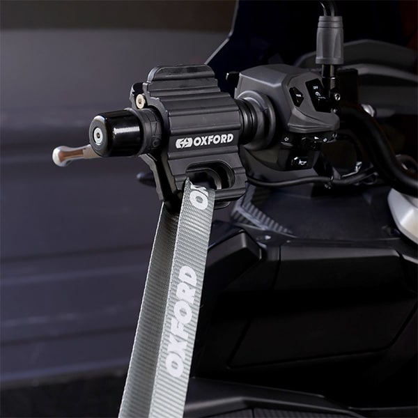 oxford_accessories_clamp-down-tie-down-clamp-set_lifestyle1.jpg