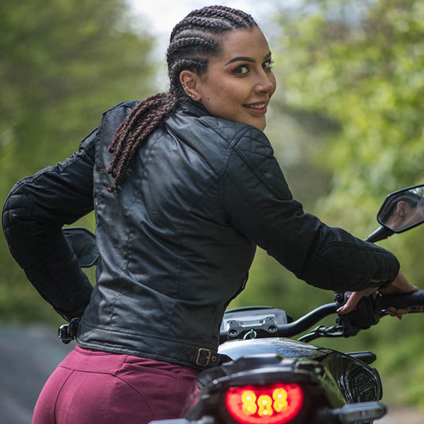 oxford_ladies-textile-jacket_holwell_black_lifestyle4.jpg