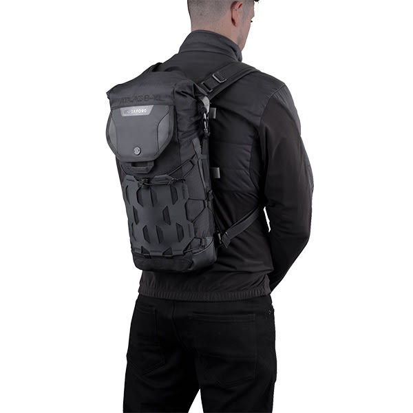 oxford_luggage_atlas_b-10-advanced-backpack_detail2.jpg