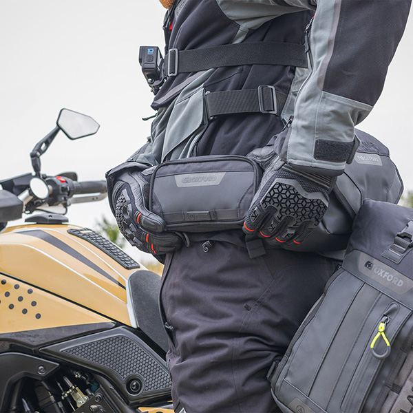 oxford_luggage_atlas_belt-pack_lifestyle1.jpg