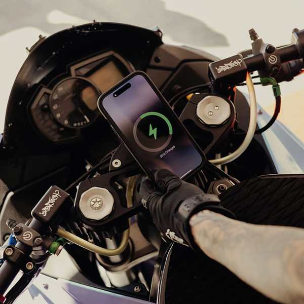 peak-design_mobile-motorcycle-stem-mount_locking_lifestyle3.jpg