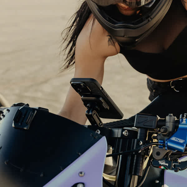 peak-design_mobile-motorcycle-stem-mount_locking_lifestyle4.jpg