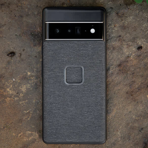 peak-design_mobile_phone-case_pixel6-standard_detail1.jpg
