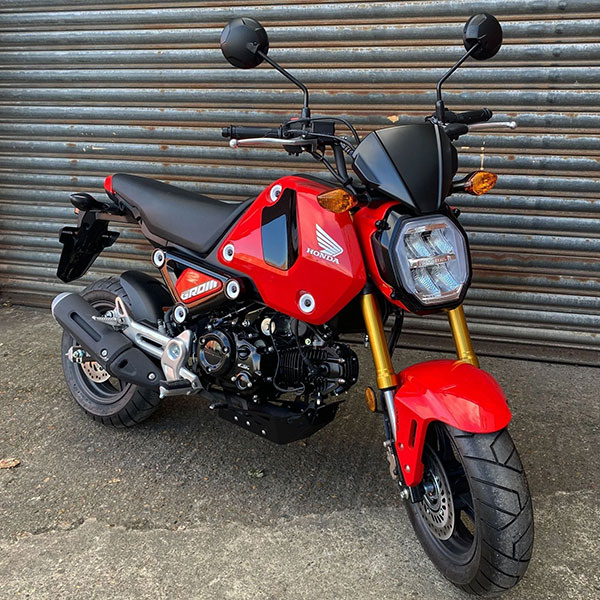 pyramid-fly-screen-carbon-look-honda-msx-125-(21-)_detail2.jpg