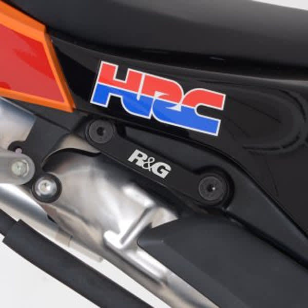 r-and-g-racing_rear-footrest-blanking-plate_honda_cbr600rr_13-15.jpg