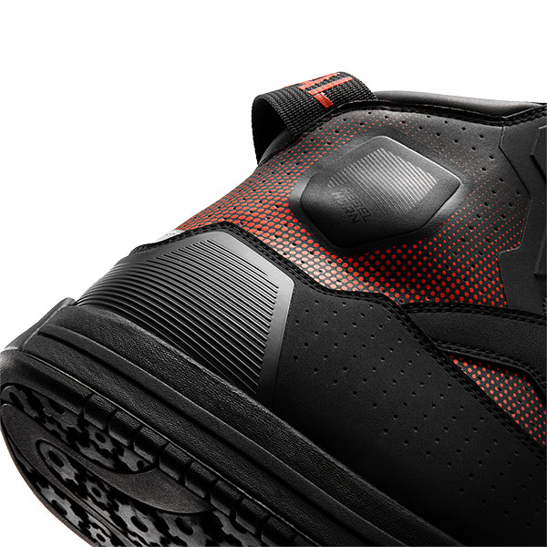 rebelhorn_boots_vandal-ii_black-red_detail4.jpg