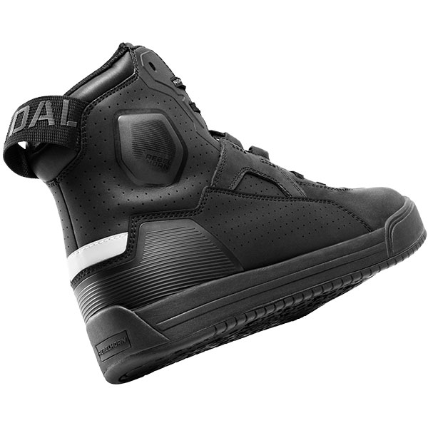 rebelhorn_boots_vandal-ii_black_detail3.jpg