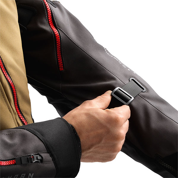 rebelhorn_jacket_textile_hardy-3-0_desert-grey-red_detail5.jpg