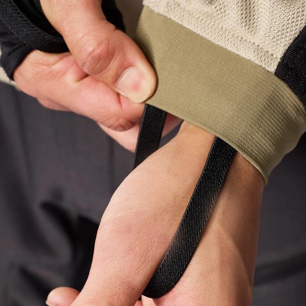 rev-it_jackets_territory-2_sand-green_detail11.jpg