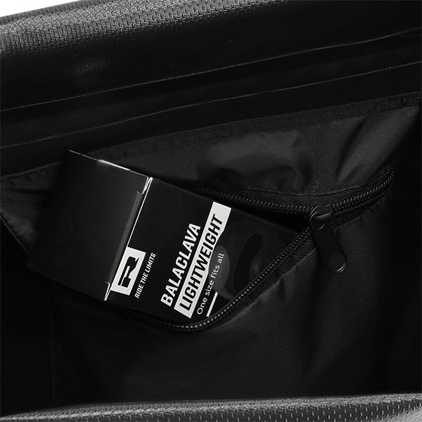richa_motorcycle-luggage_niagara-backpack_black_detail2.jpg