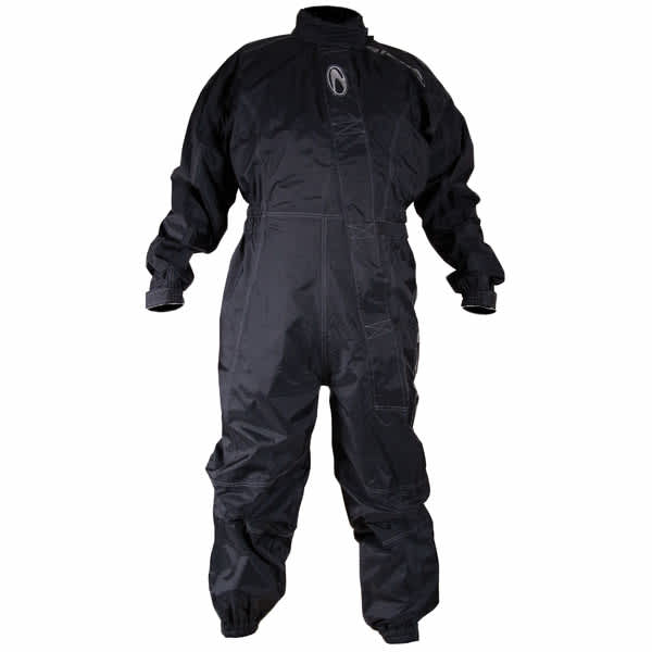 richa_rainsiut_typhoon_black.jpg