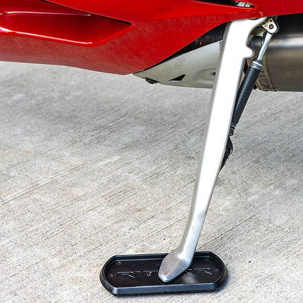 riderr_bodywork-accessories_side-stand-plate_black_lifestyle1.jpg