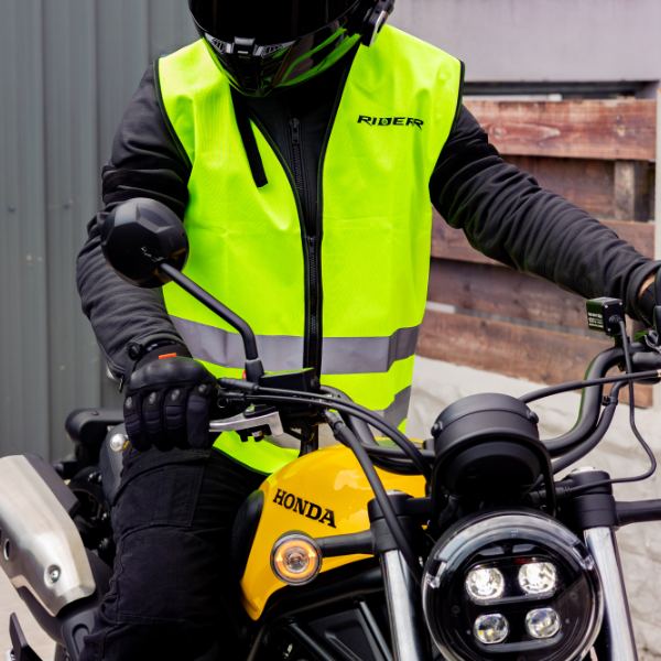 riderr_clothing-accessory_hi-vis-vest_detail2.jpg