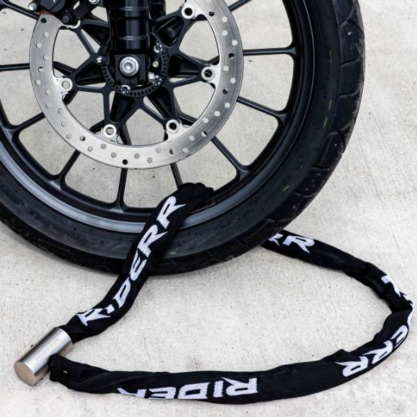 riderr_security-chain_link8-chain-lock_lifestyle2.jpg