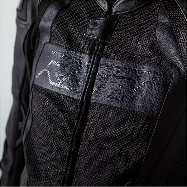 rst_jacket_leather_tractech-evo-4-mesh_black_detail2.jpg