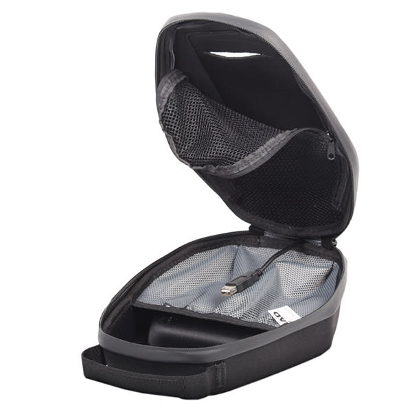 shad_soft-luggage_pin-tank-bag_e04p_detail1.jpg