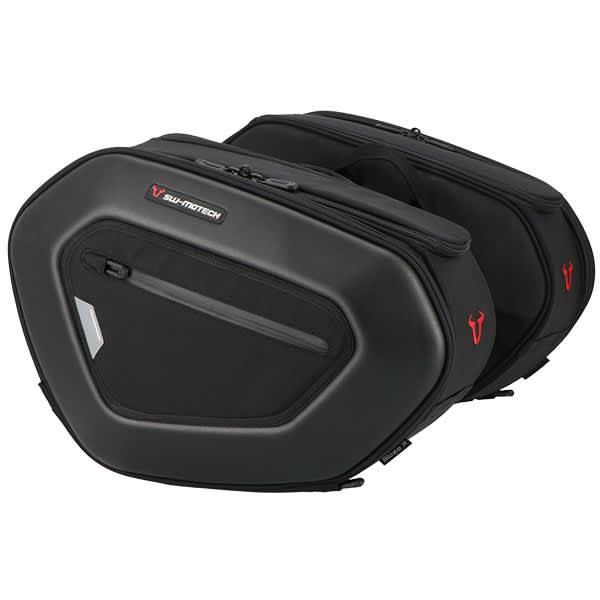 sw-motech_blaze-h-saddlebags_triumph-trident-660.jpg