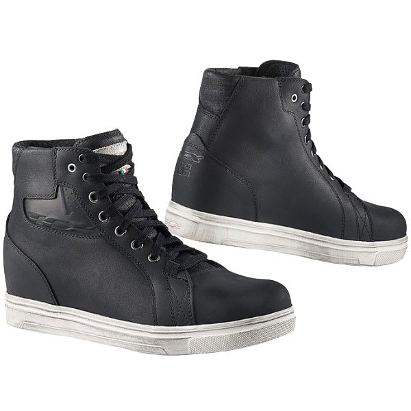 tcx_ladies_boots_street-ace-lady_black.jpg