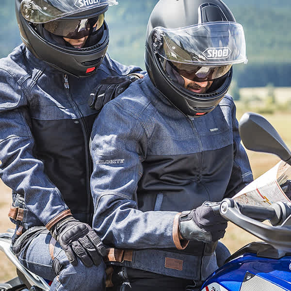 trilobite_textile-jacket_airtech-aramid-denim_black-blue_lifestyle1.jpg