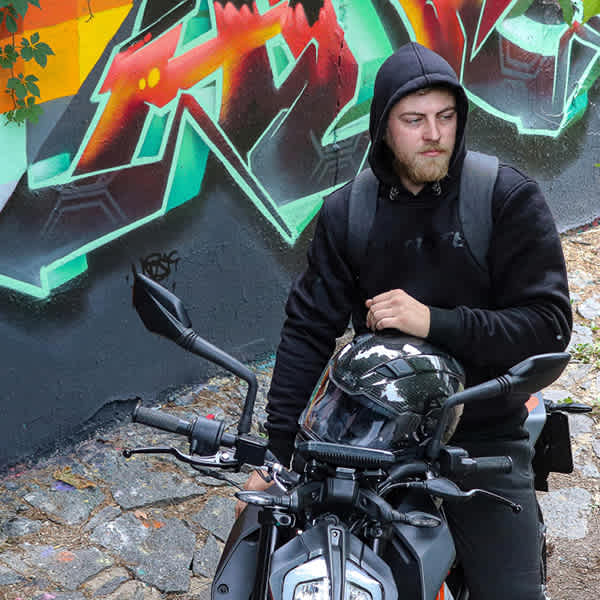 trilobite_textile-jacket_twaster-hoodie_black_lifestyle2.jpg