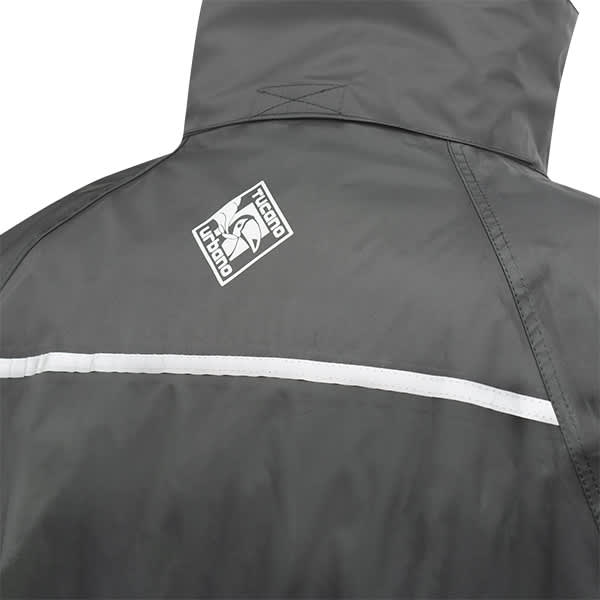 tucano-urbano_waterproofs_diluvio-start-rain-jacket_black_detail4.jpg