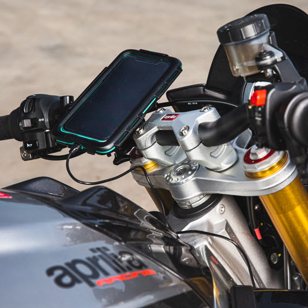 ultimateaddons_tough-mount-case-apple-iphone-xr_lifestyle2.jpg