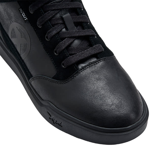 xpd_boots_moto-way-h2out_black_detail4.jpg