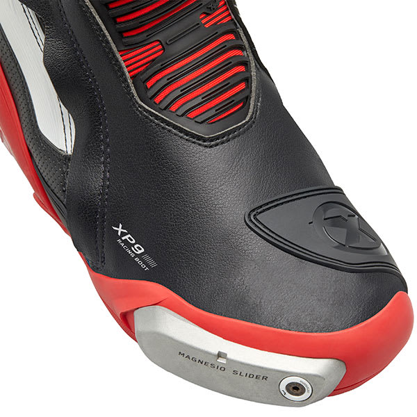 xpd_leather_race_boots_xp9-s_red_black_detail1.jpg